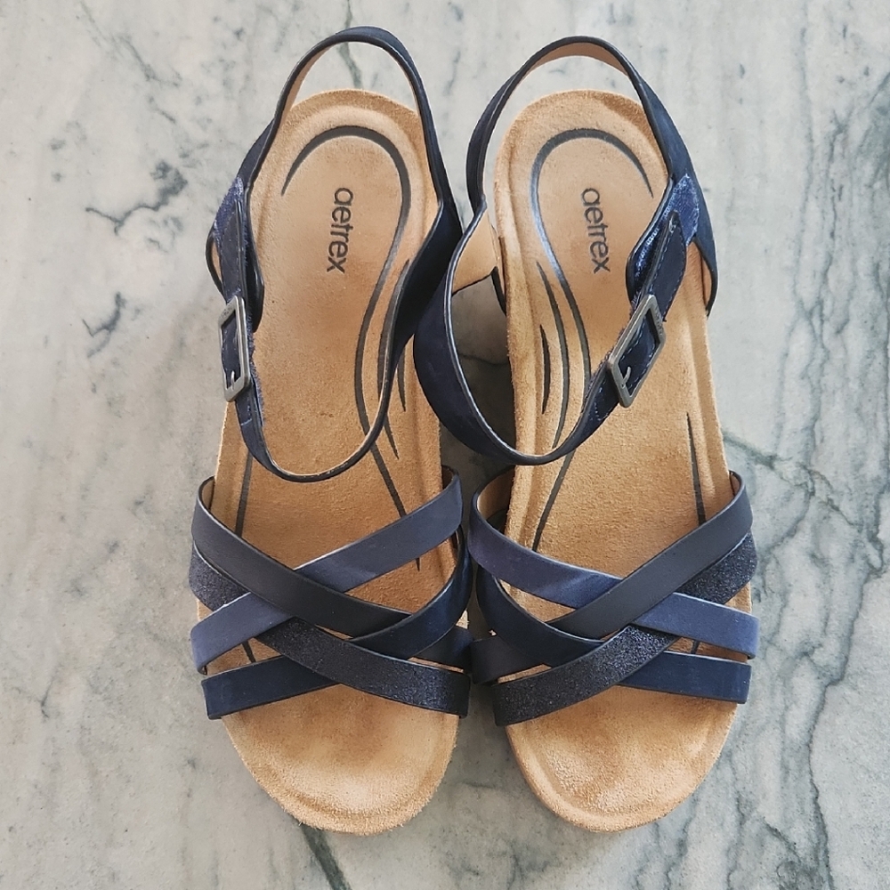 Aetrex Noelle Arch Support Wedge Sandal - Navy Size 38 (7.5-8)